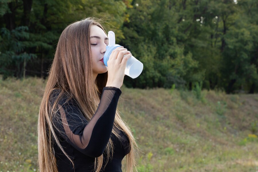 water consumption girl